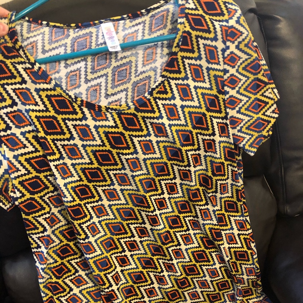LulaRoe Classic Tee